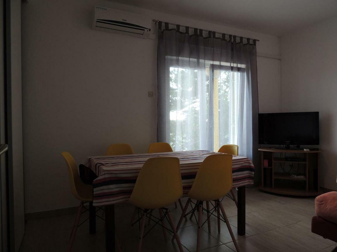 Apartman Tea Karlobag Ngoại thất bức ảnh