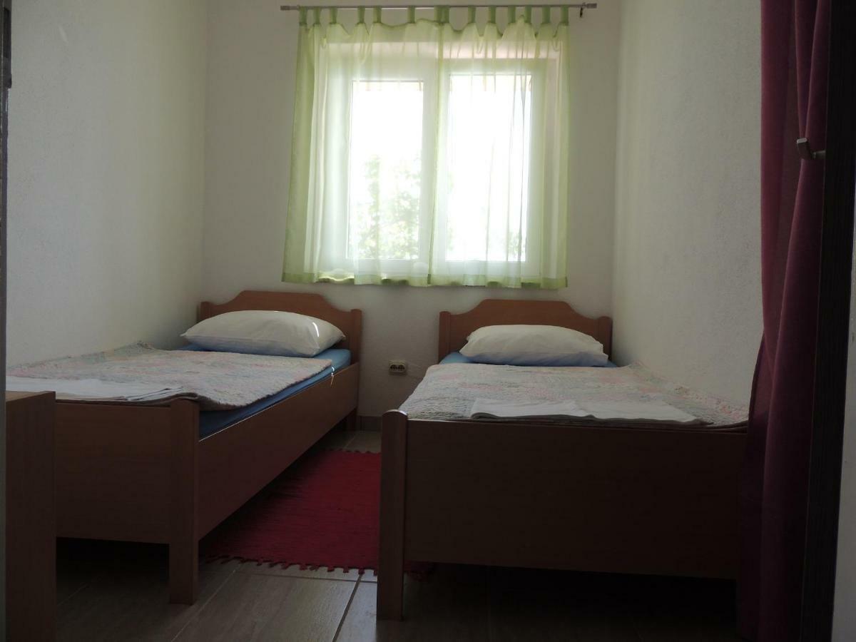 Apartman Tea Karlobag Ngoại thất bức ảnh